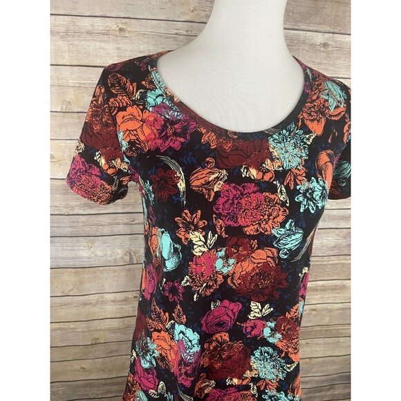 Lularoe XXS NWT Floral Classic Tee Short Sleeve Black Pink Red Boho Stretchy Top - Picture 2 of 10